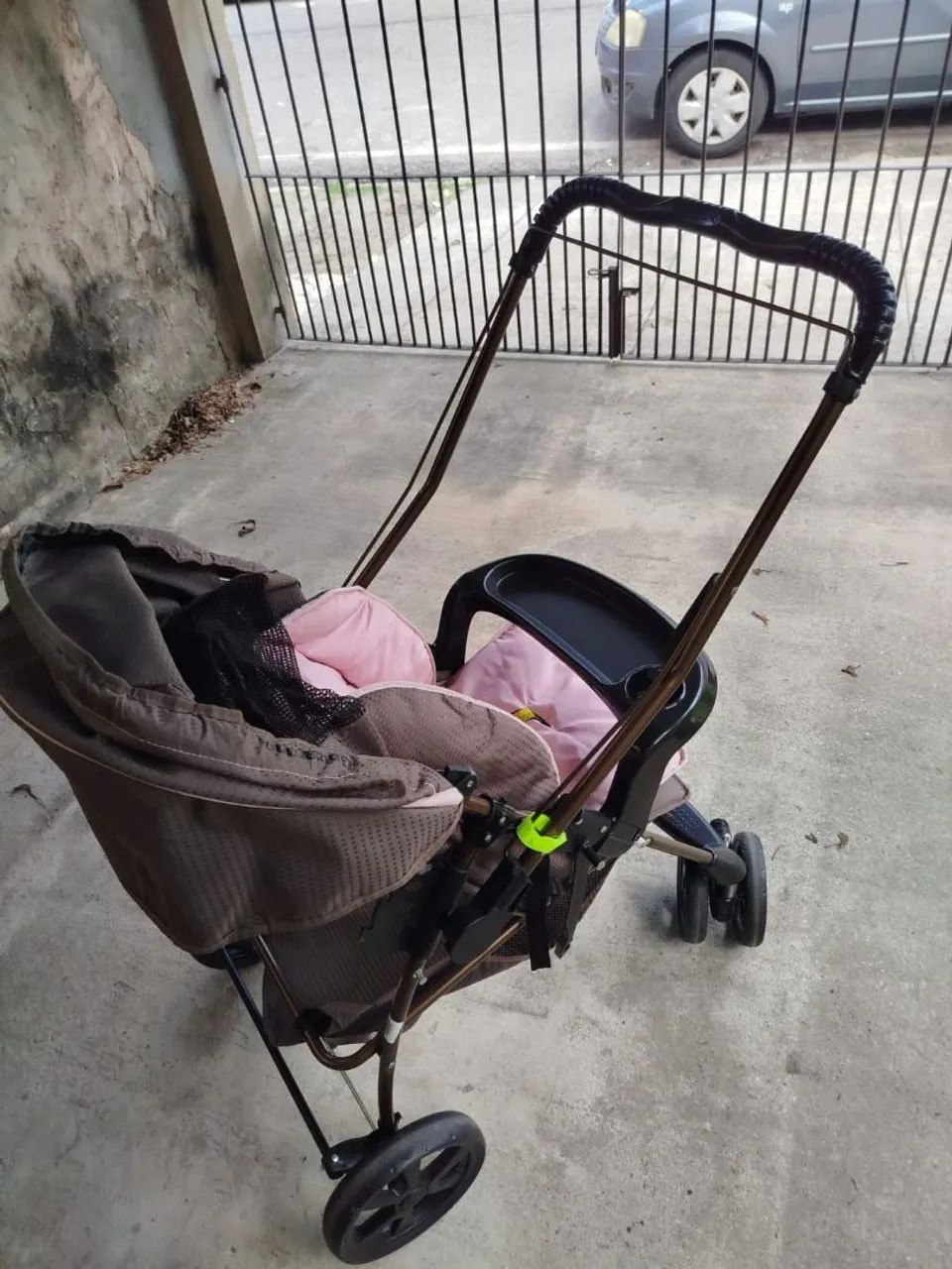 Carrinho de bebê menina - Foto 4