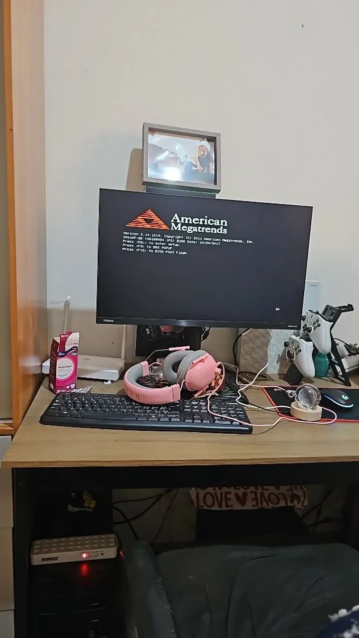 Monitor Samsung Odyssey G30 144hz 24 polegadas (Com defeito) - Foto 2