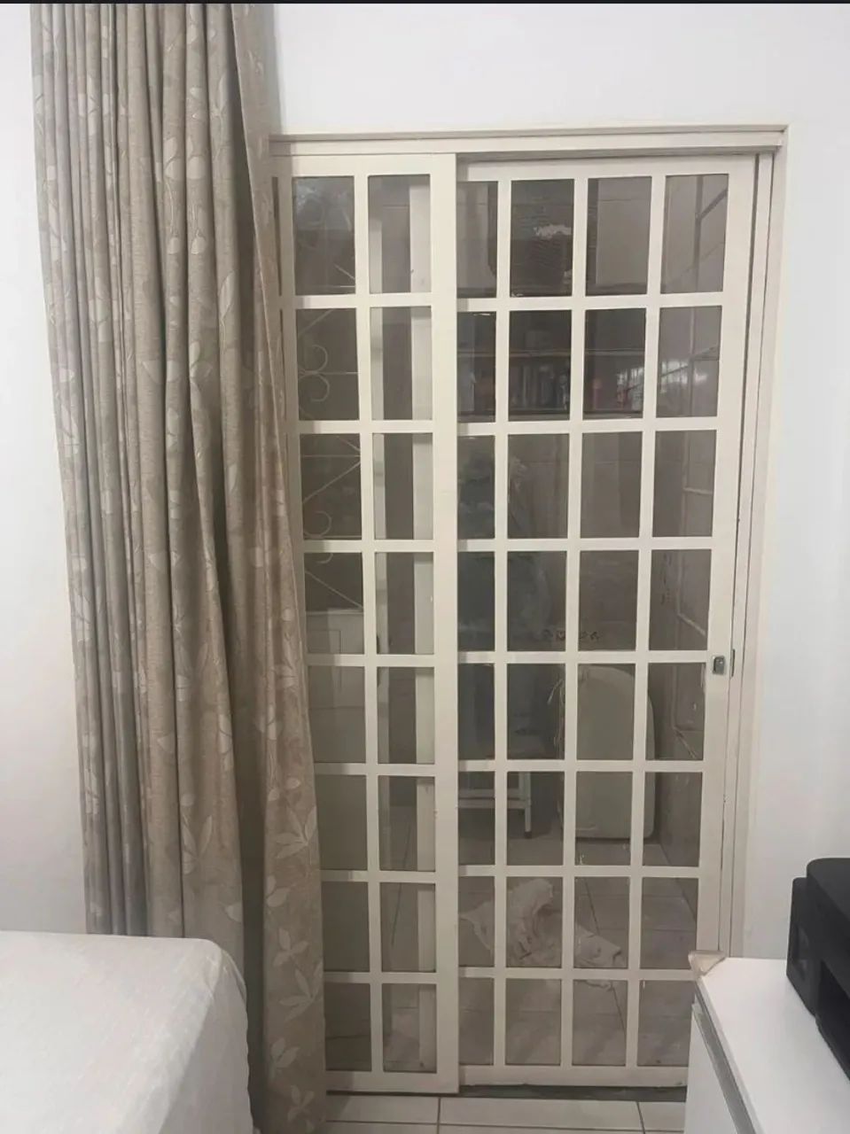 Porta de correr com vidros