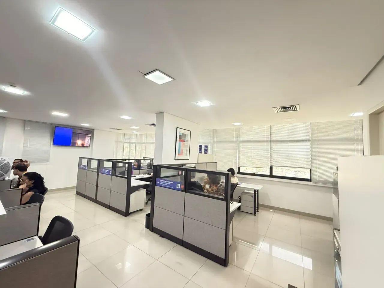 MILLENIUM BUSSINES - SALAS COMERCIAIS - 4.000,00