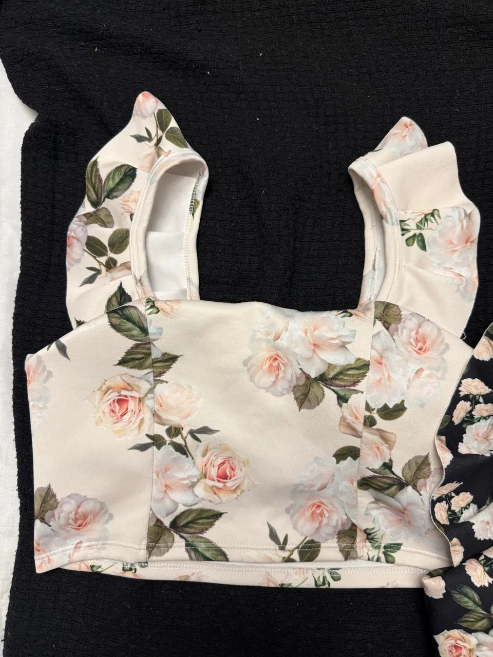 Cropped top de flores novos 