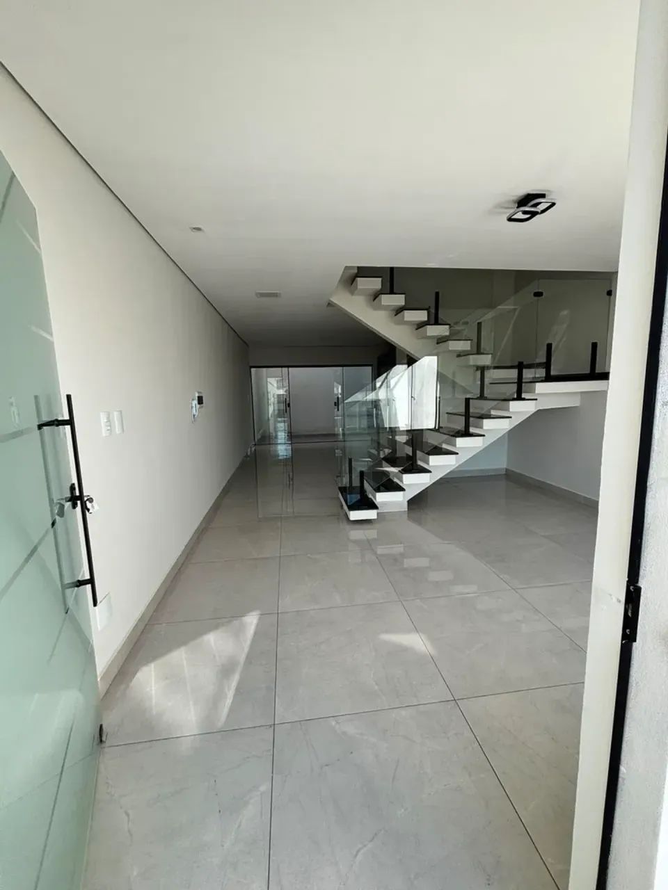 Casa geminada a venda região central - Foto 3