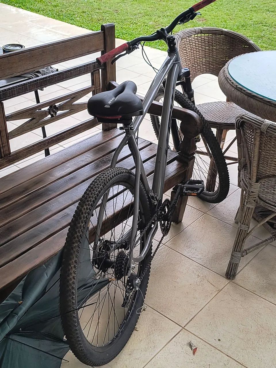Bicicleta aro 29 semi nova c upgrade  - Foto 2