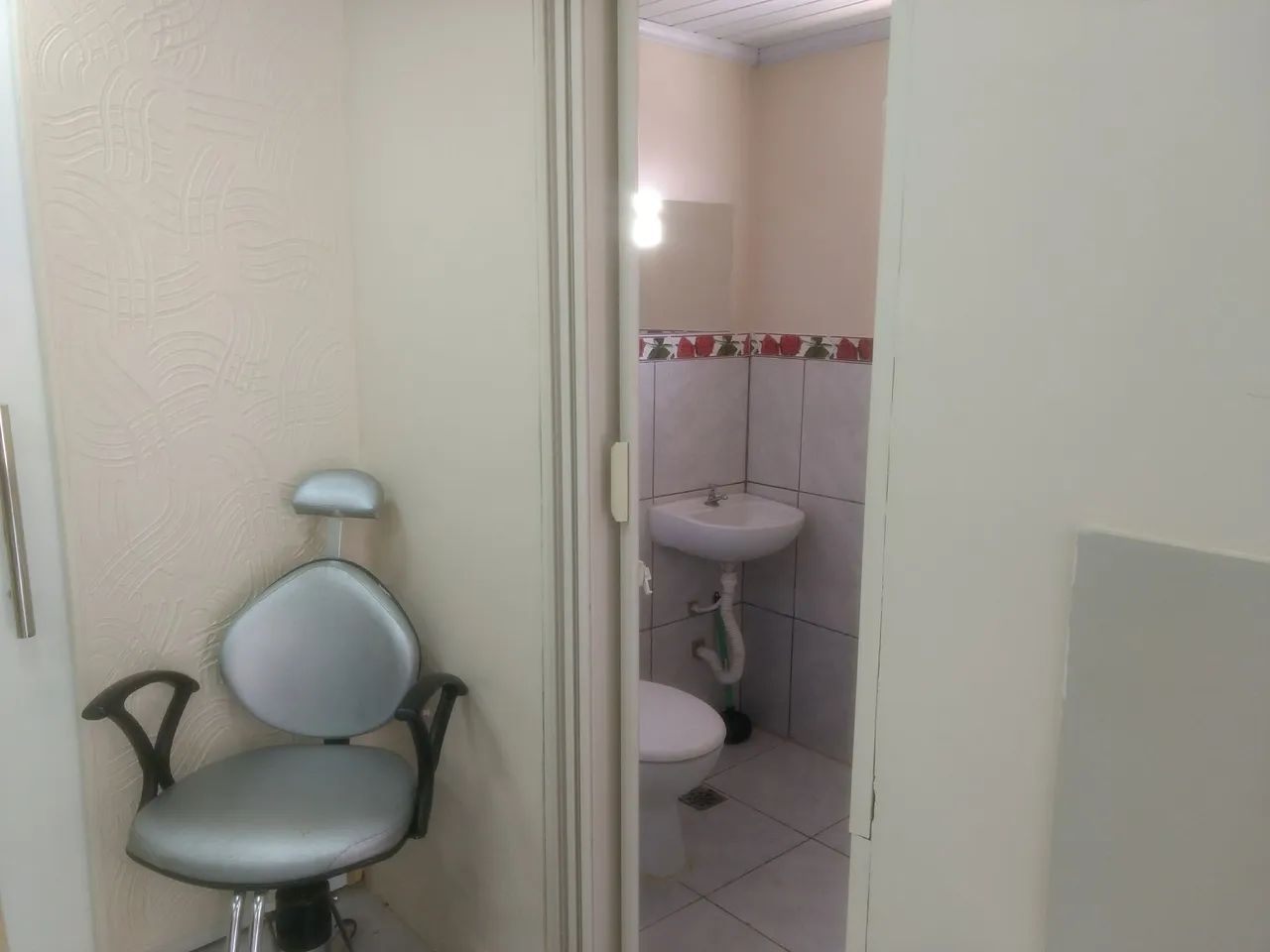 Alugo salão de beleza em Taguatinga centro na QNA *  - Foto 5