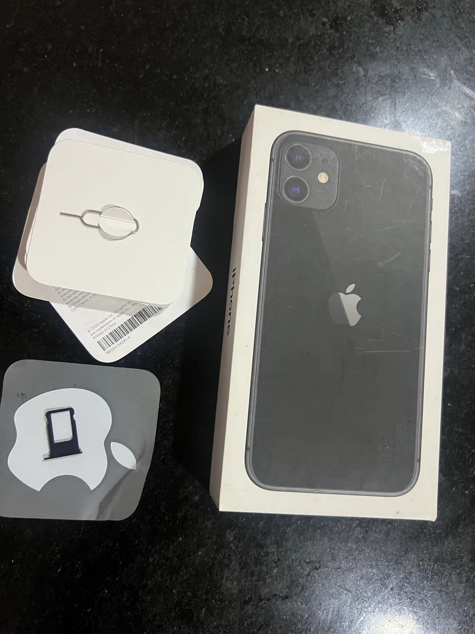 VENDO IPHONE 11 PRETO 64 GB - Foto 2