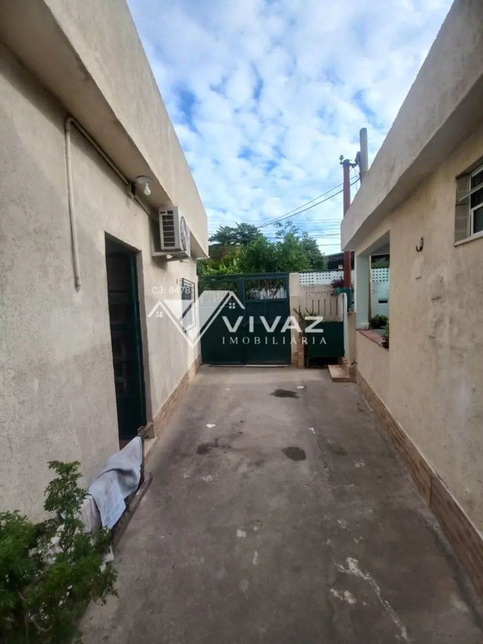 Terreno com Duas Casas com 01 e 02 Quartos e Garagem em Maria da Graça - Foto 3