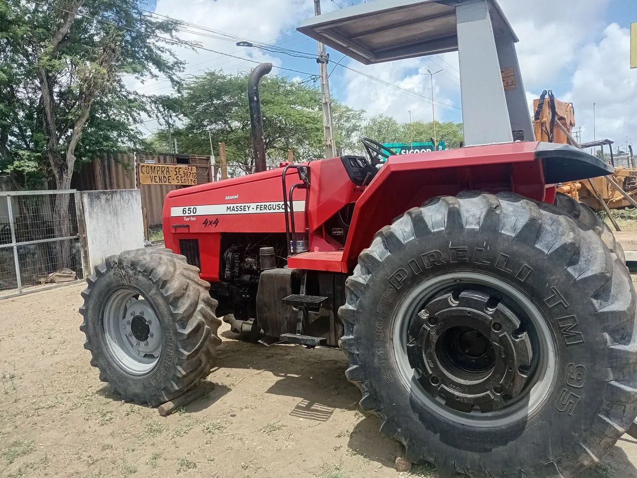 Trator  advanced