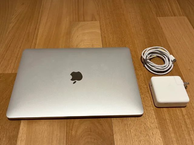Apple Macbook Pro 13,3' - Touchbar - 2019 - 128 Gb - Prata (Usado