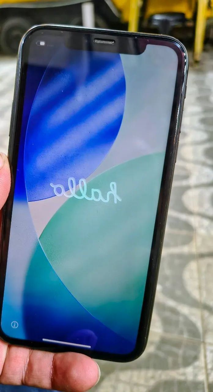 iPhone 11- 128gb preto com carregador. - Foto 2