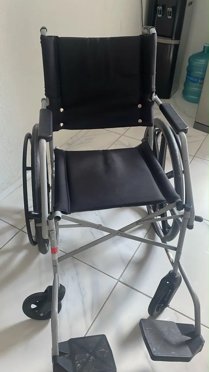 Cadeira de rodas  - Foto 3