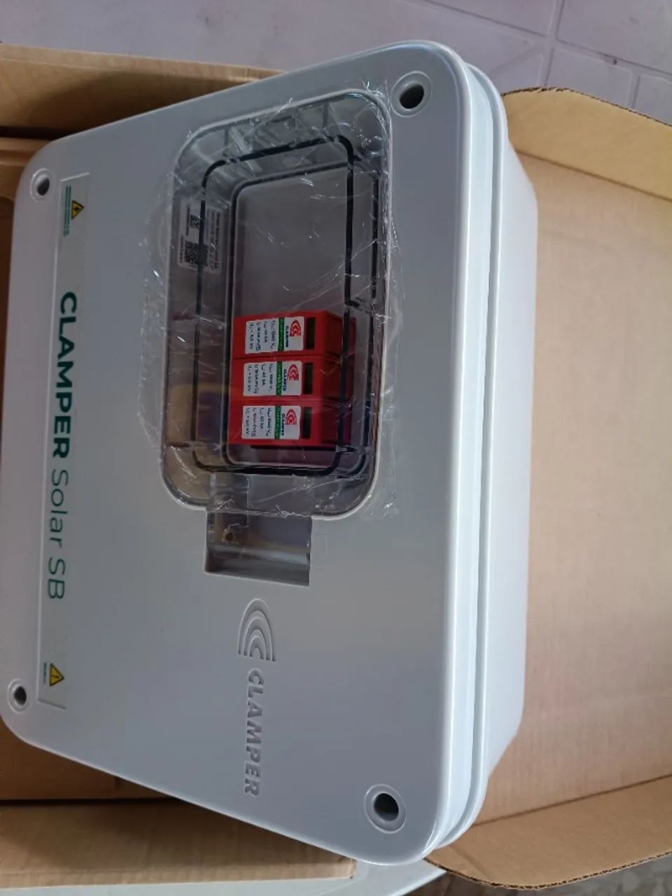 String Box Clamper Solar 1040V 20A 2E/1S Com Chave - Nova - Foto 5
