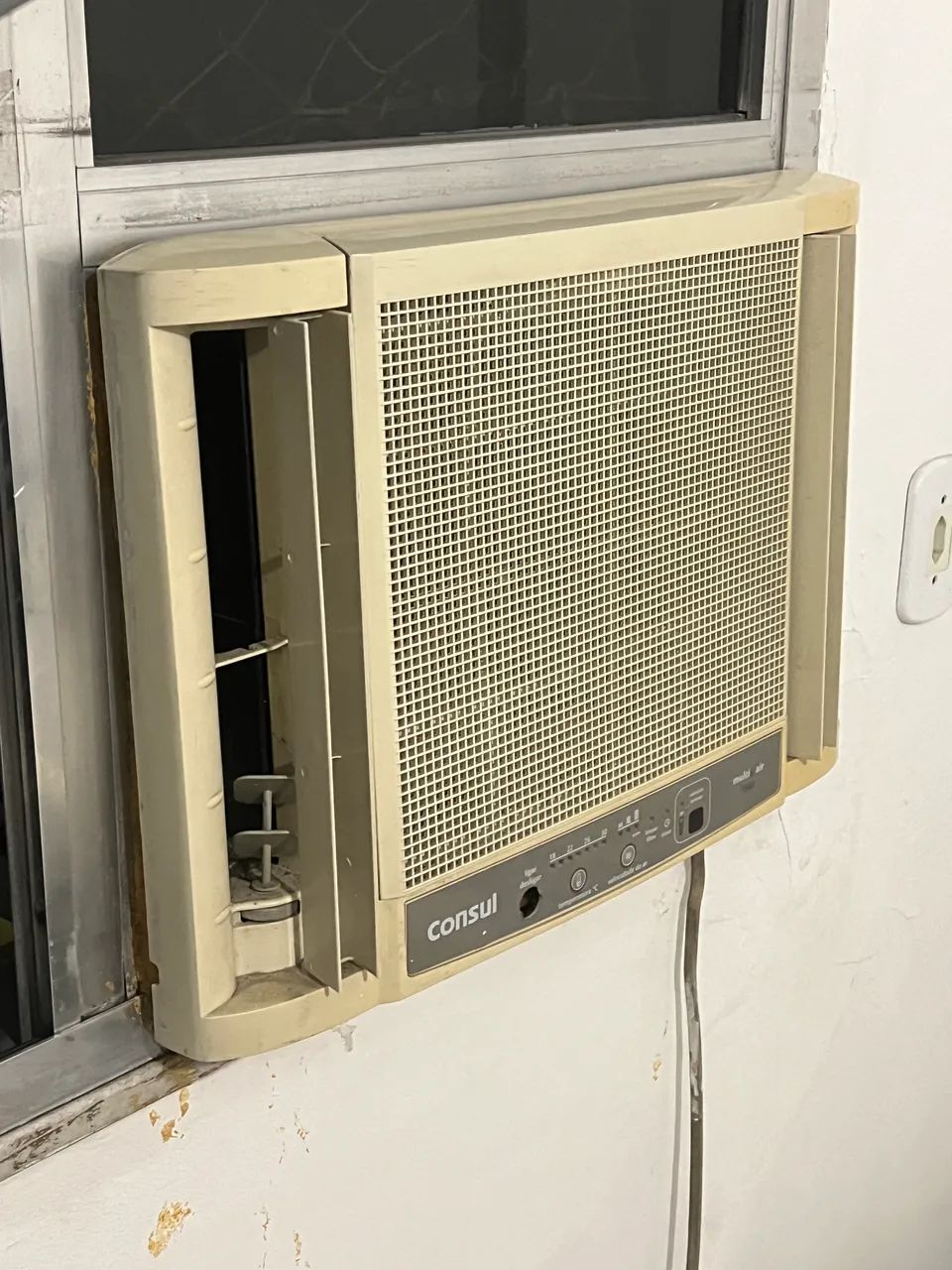 Ar condicionado de janela  7500 btus consul 