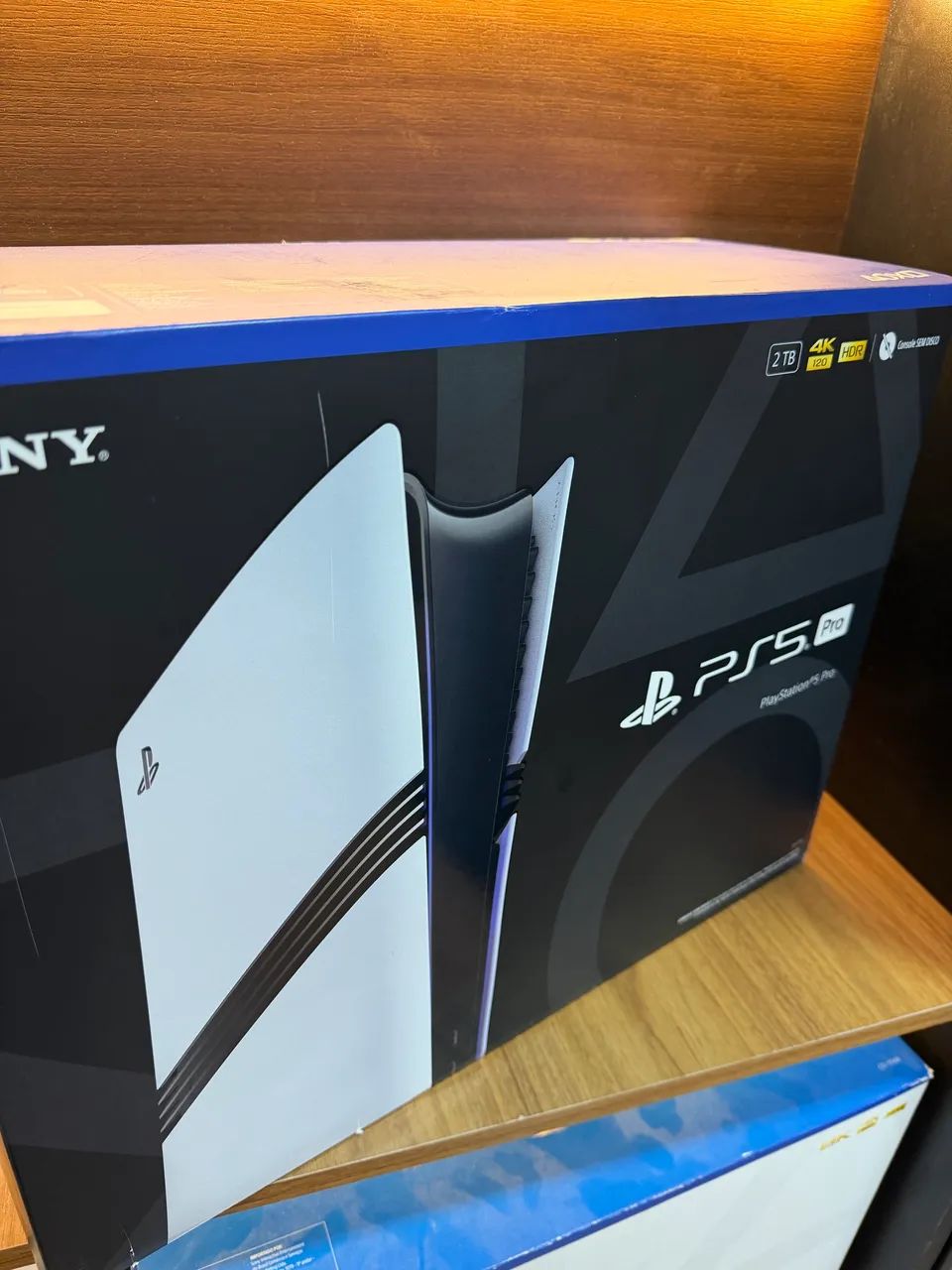PS5 PRO Lacrado - BOTGAMES - Foto 2