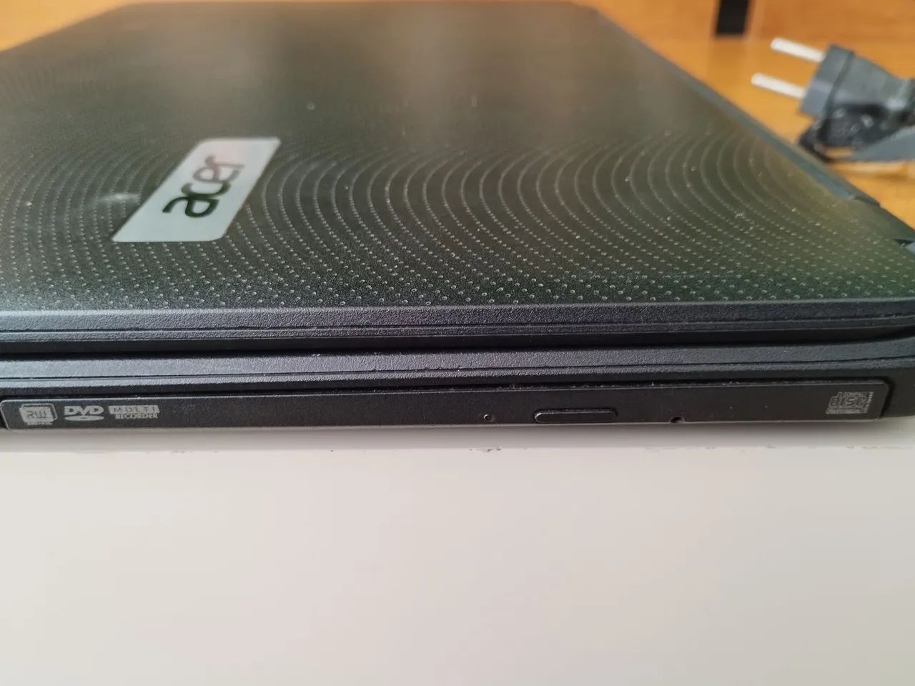 Vendo Notebook Acer ES1-512-C59L - Foto 2