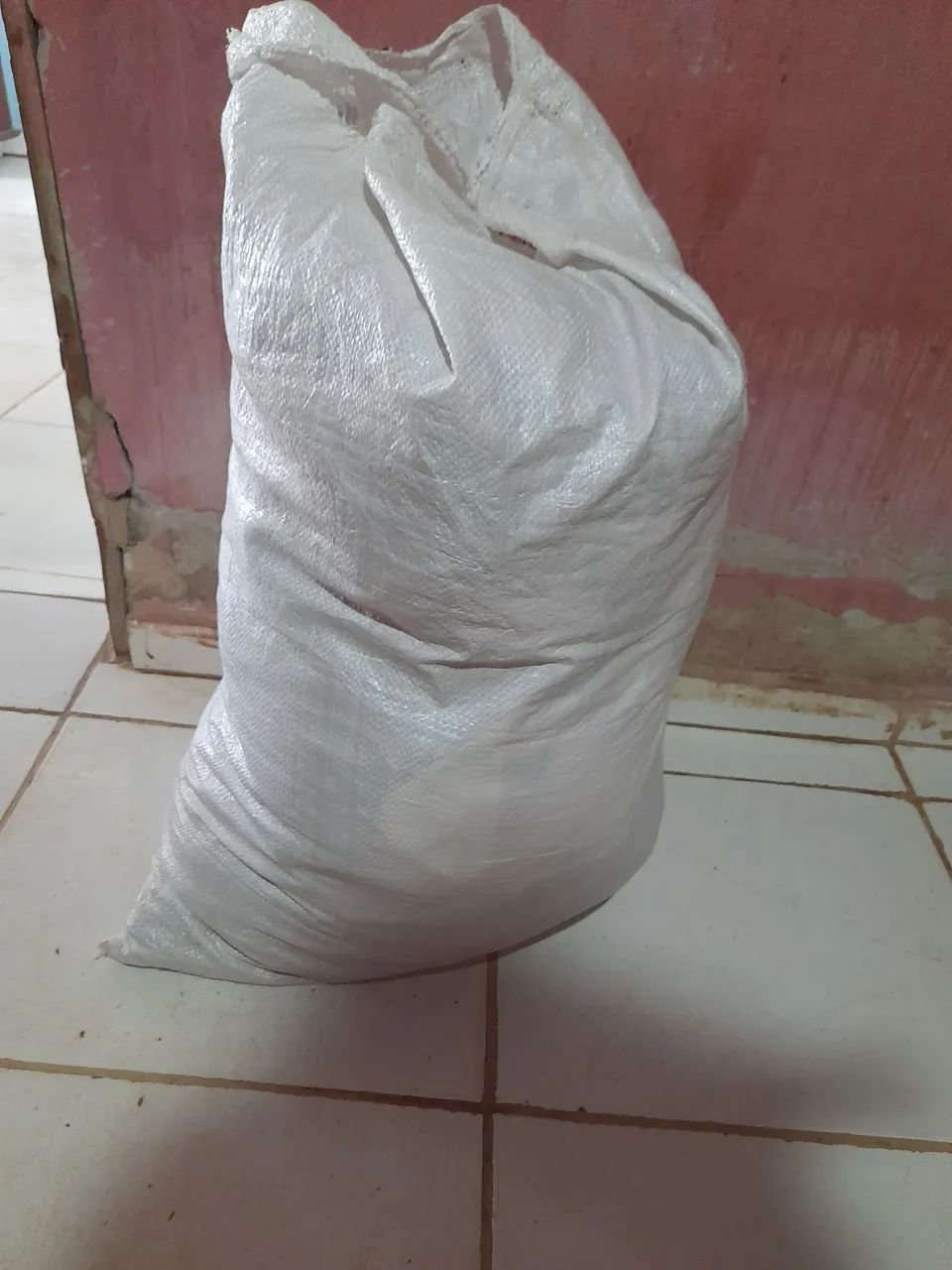 50 reais, pra bazar 60 peças. 
