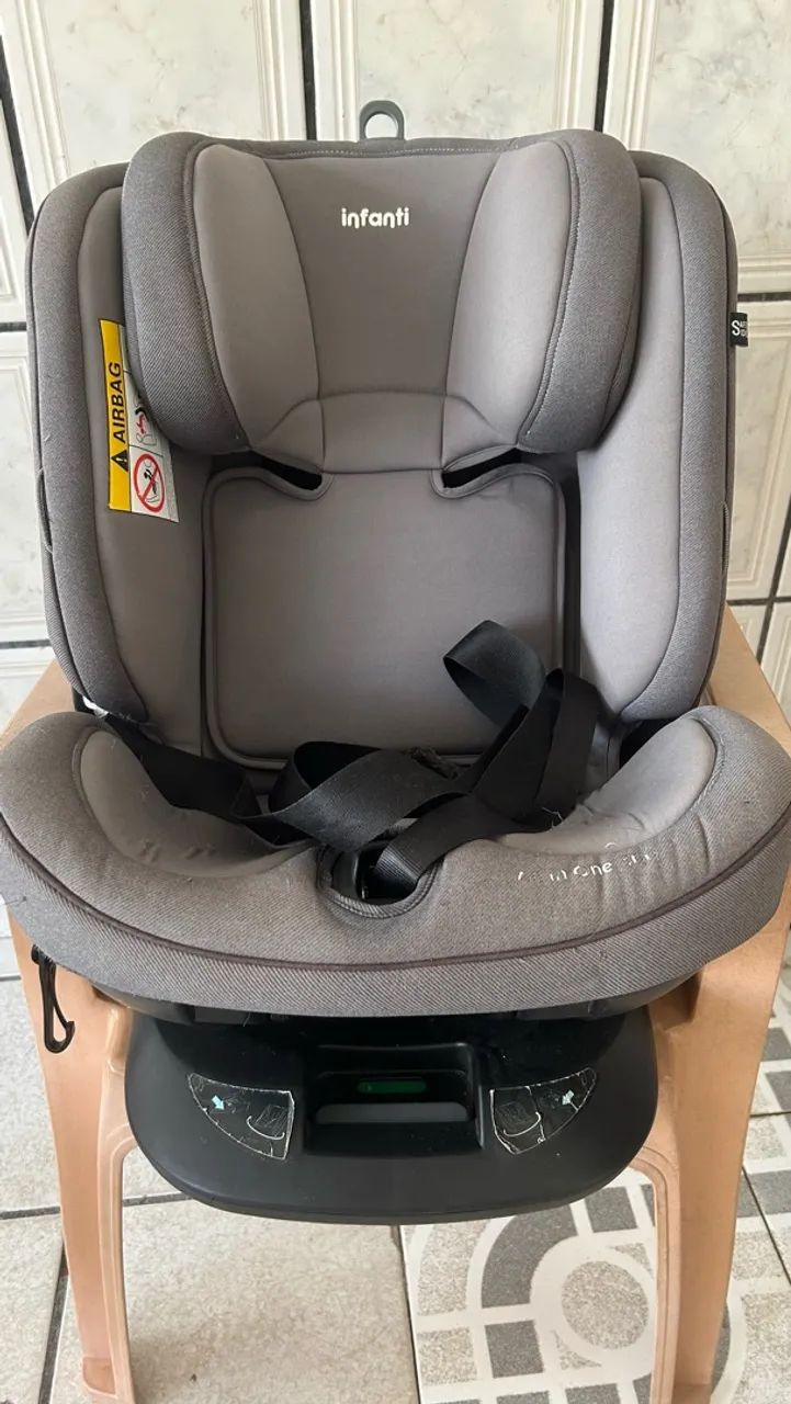 Cadeirinha de bebê para carro