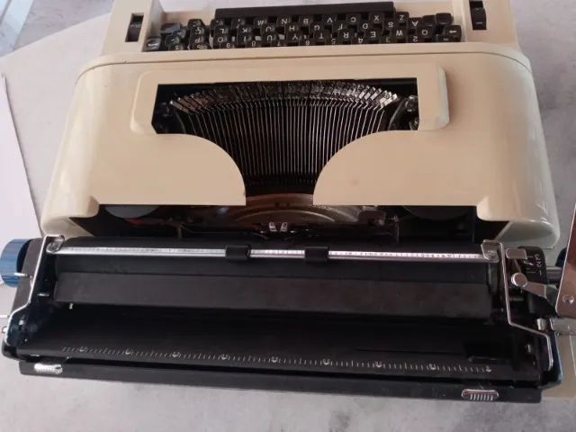 Máquina De Escrever Remington 20 Sperry Rand - Foto 2