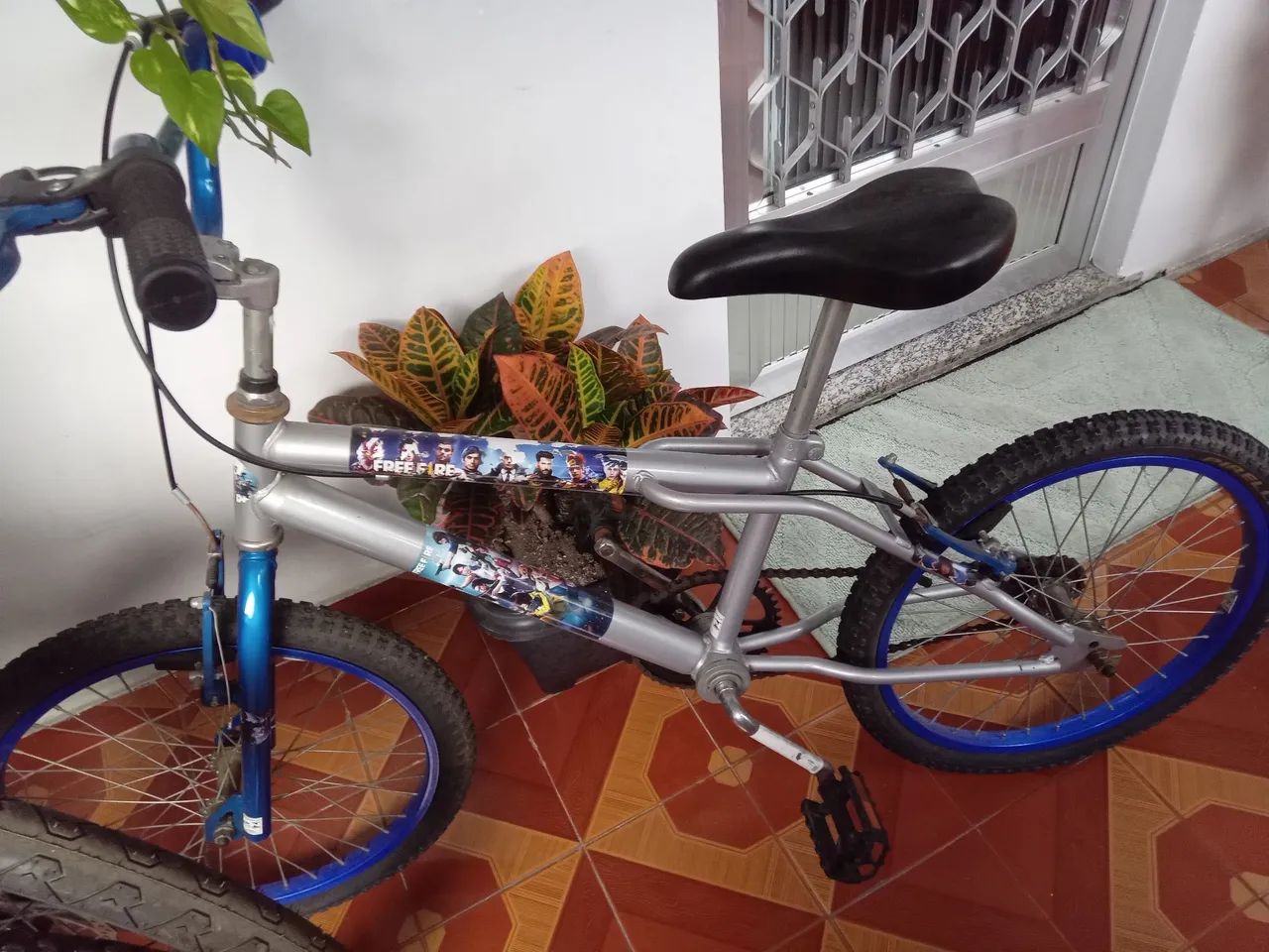 Bicicleta infantil aro 20 - Foto 2