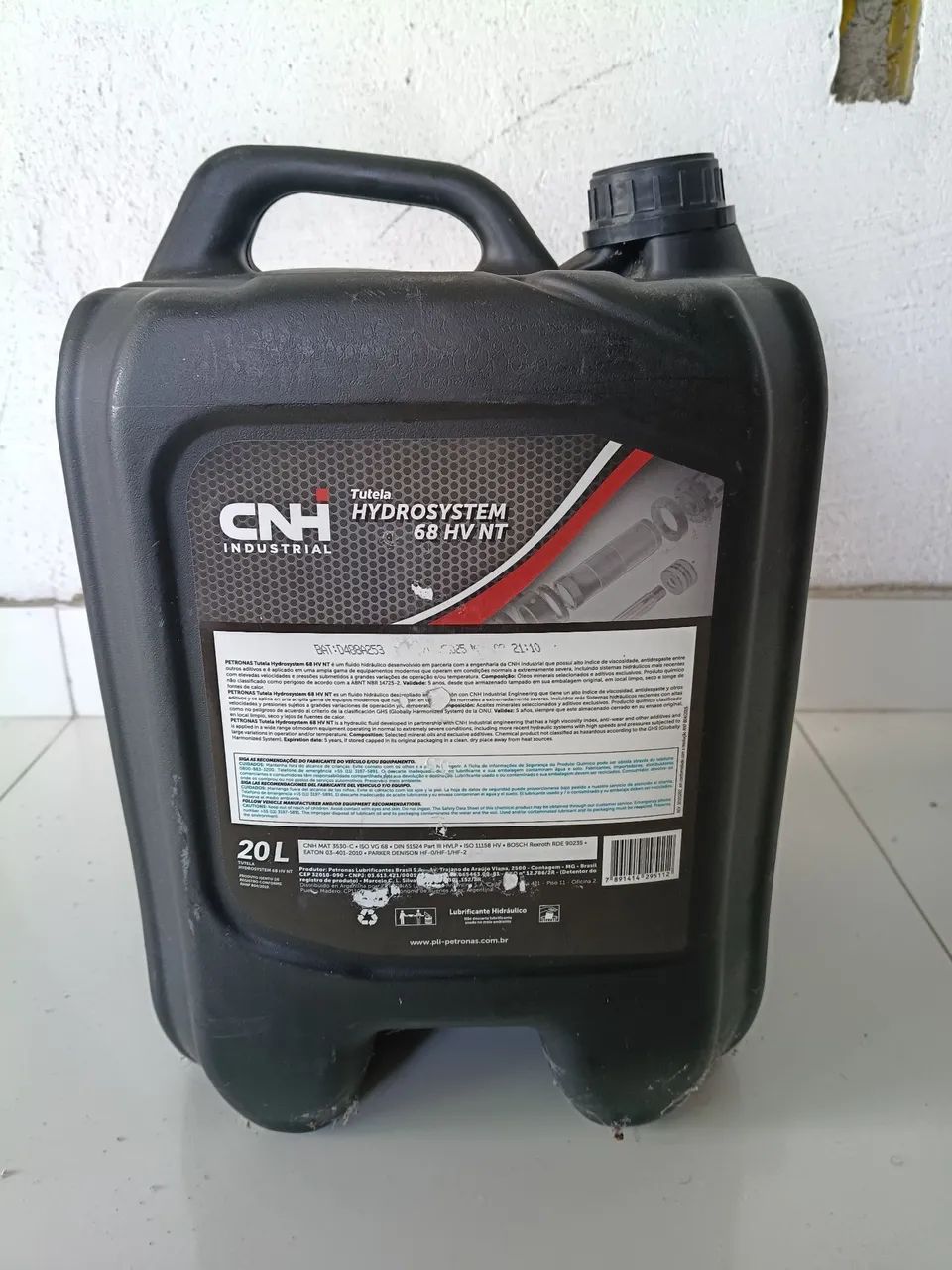 Lubrificante Hidráulico 68 CNH industrial 
