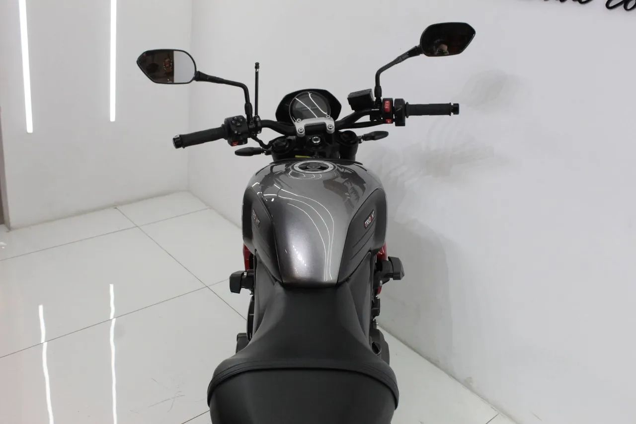 TRIUMPH TRIDENT 660 - Foto 5