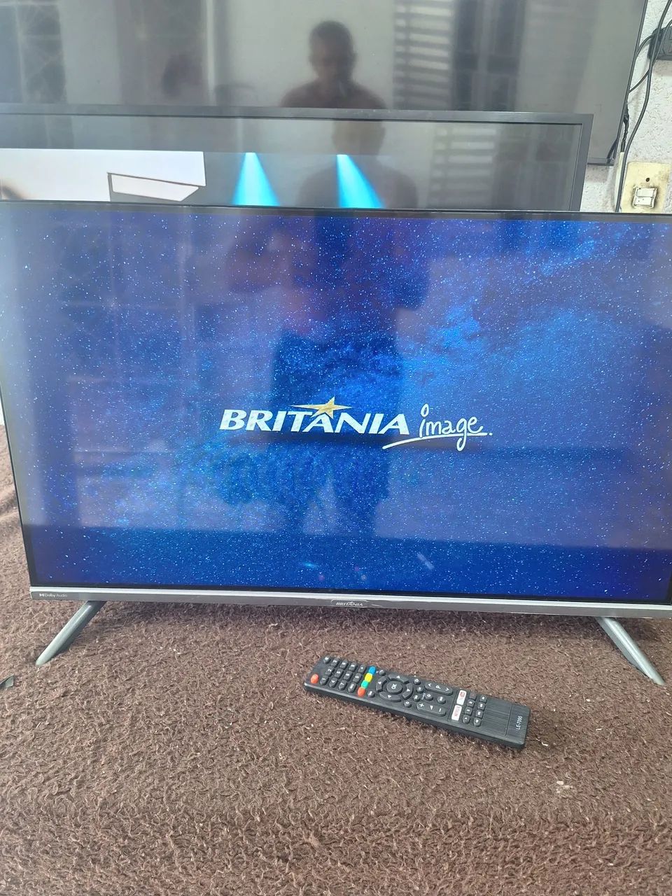 TV SMART ANDROID PHILCO BRITANIA,  32 POLEGADAS ESTADO DE NOVA ACEITO CARTÃO DE CRÉDITO 