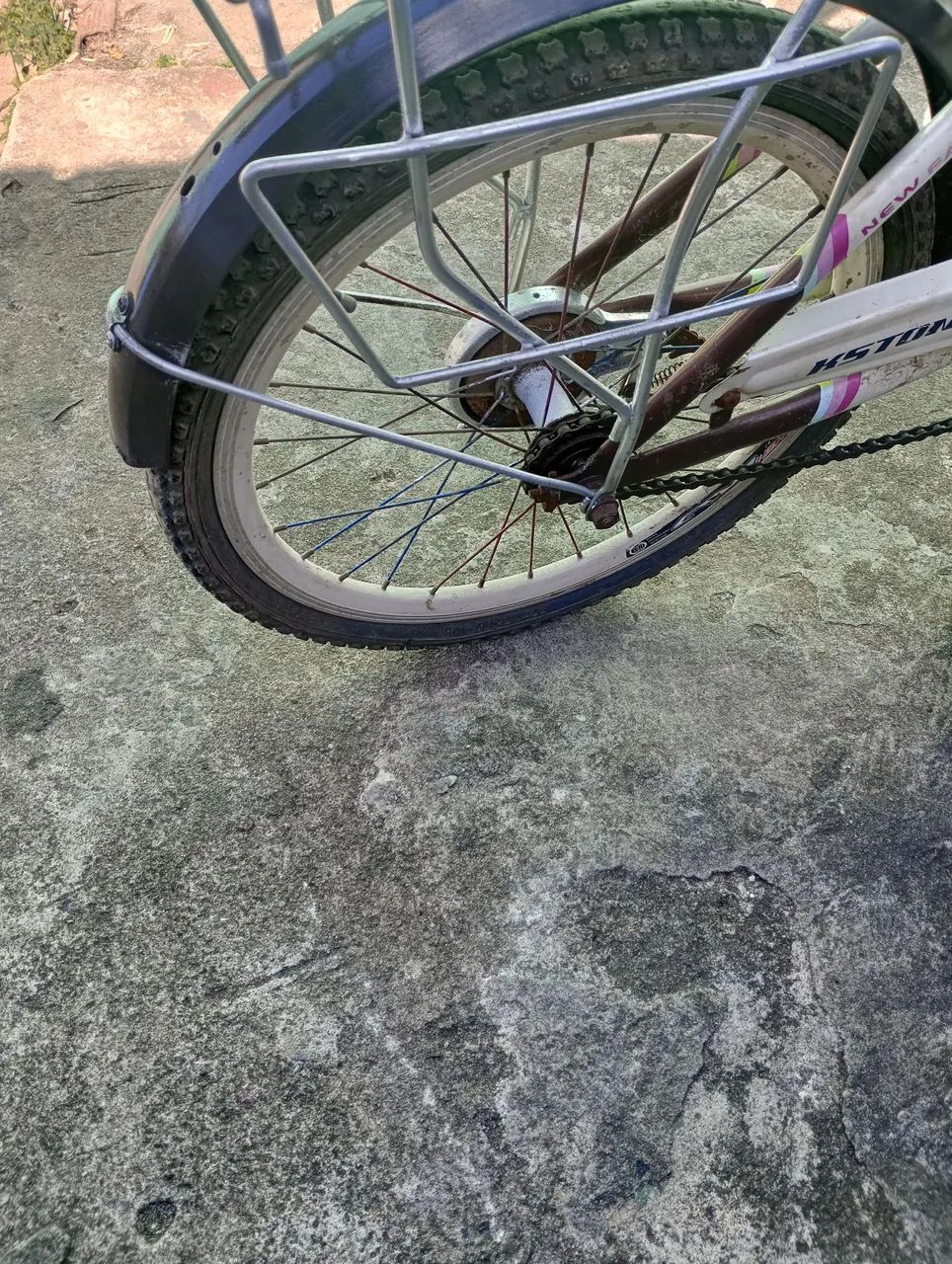 Vendo baik aro 20 em bom estado  - Foto 4