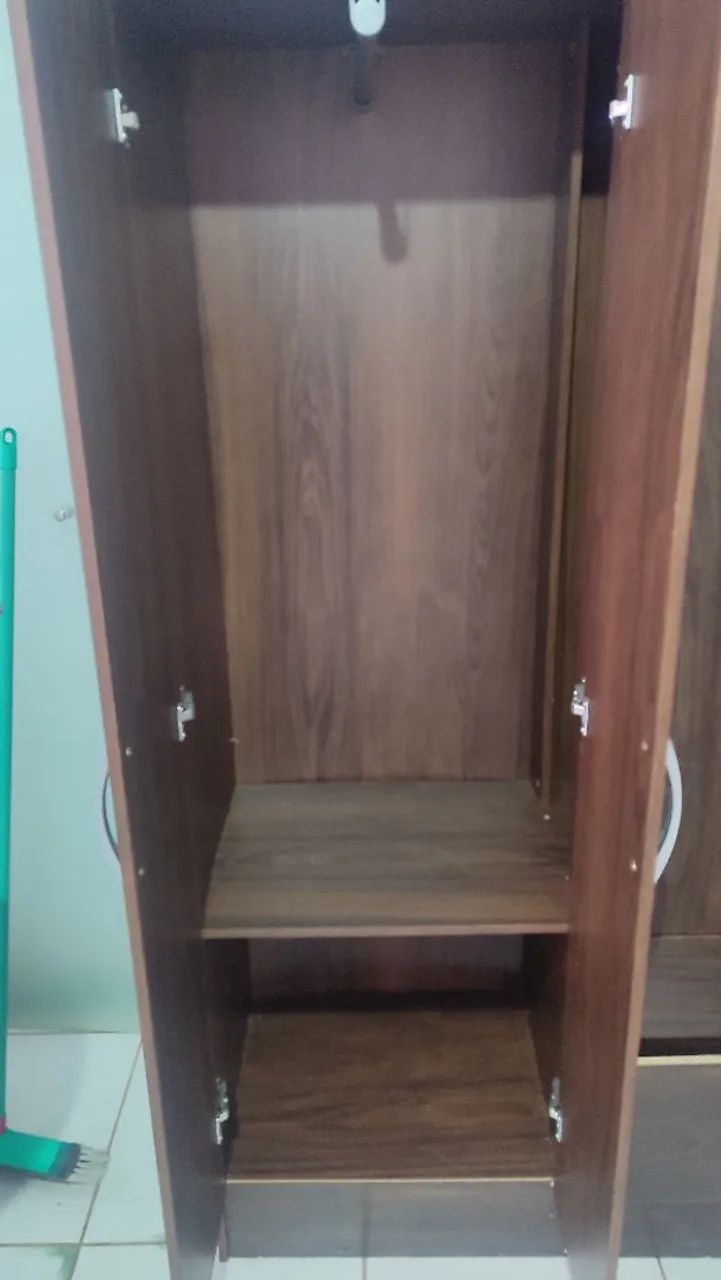 Guarda roupa solteiro 