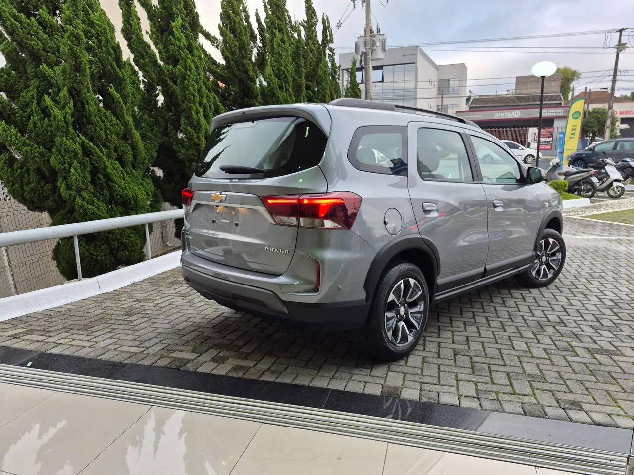 Chevrolet Spin SPIN PREMIER 1.8 8V Econo.Flex 5p Aut. 2027