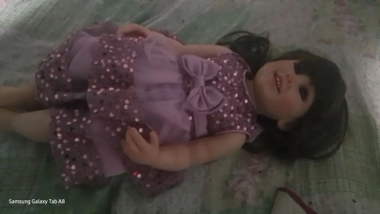 Boneca reborn com corpinho em vinil siliconado  - Foto 3