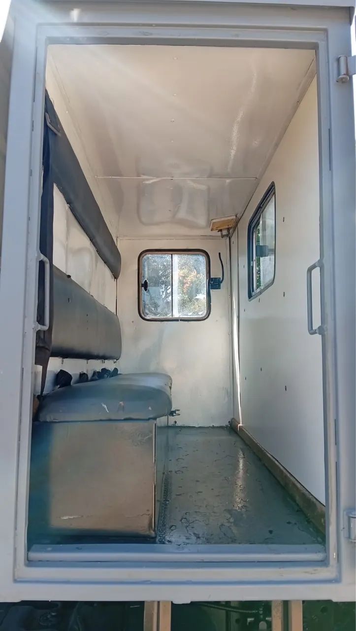 VW 14.170 1999 Báscula com módulo 5 passageiros  - Foto 4