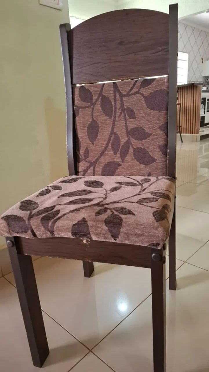 Conjunto de seis cadeiras por 150 - Foto 2
