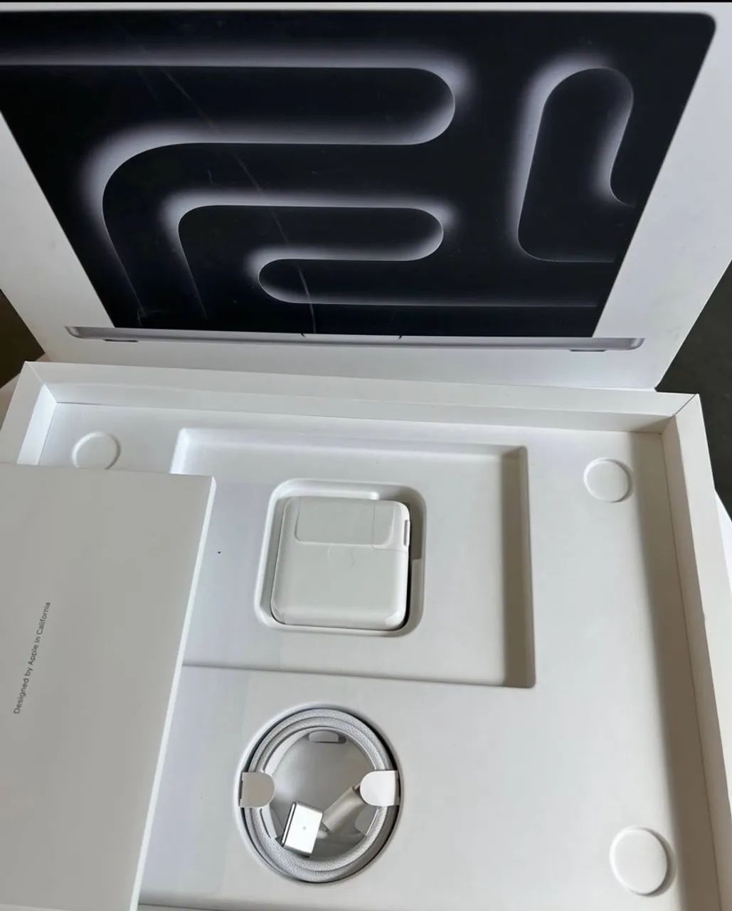 MacBook Pro M5 1TB 16 Ram NOVO  - Foto 5