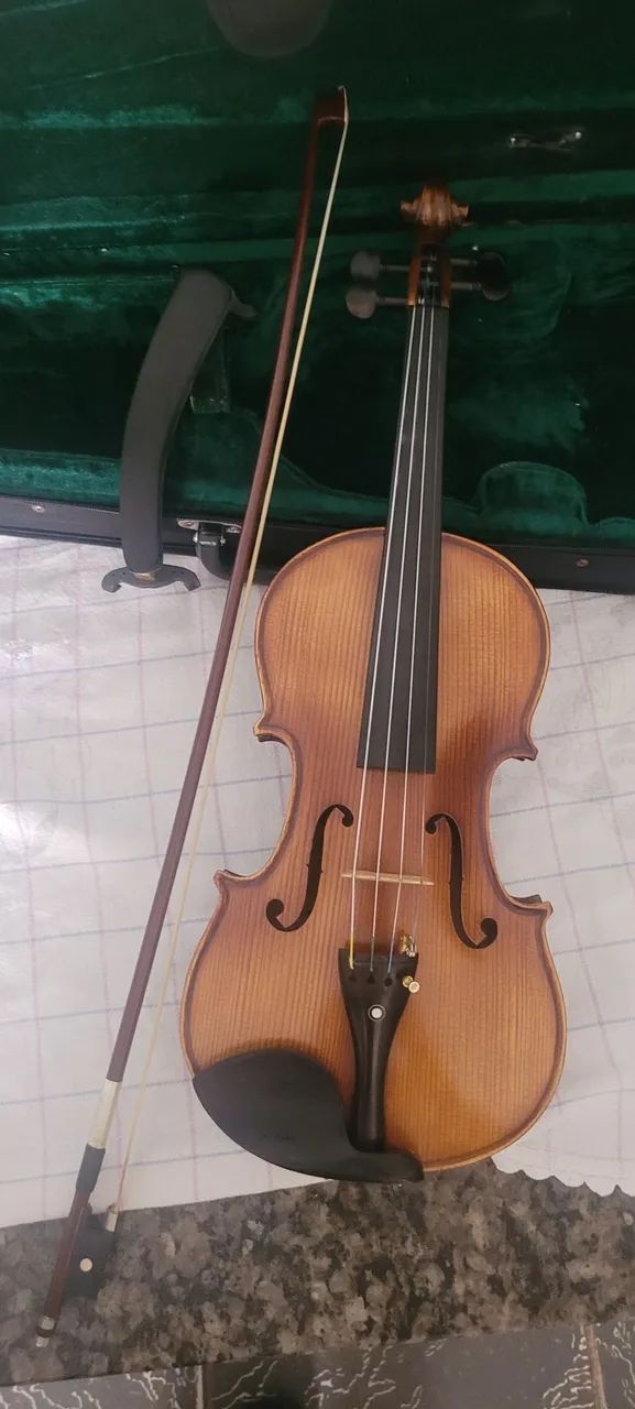 Violino 4/4 profissional Amati