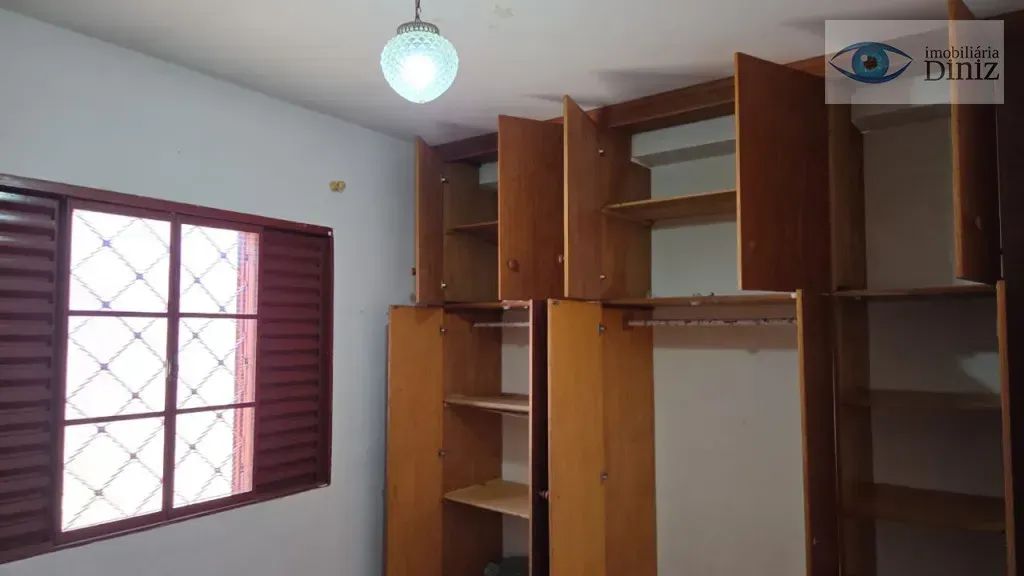CASA ASSOBRADADA  NA RUA XV - PROX AO CENTRO E SUPERMERCADO - Foto 4