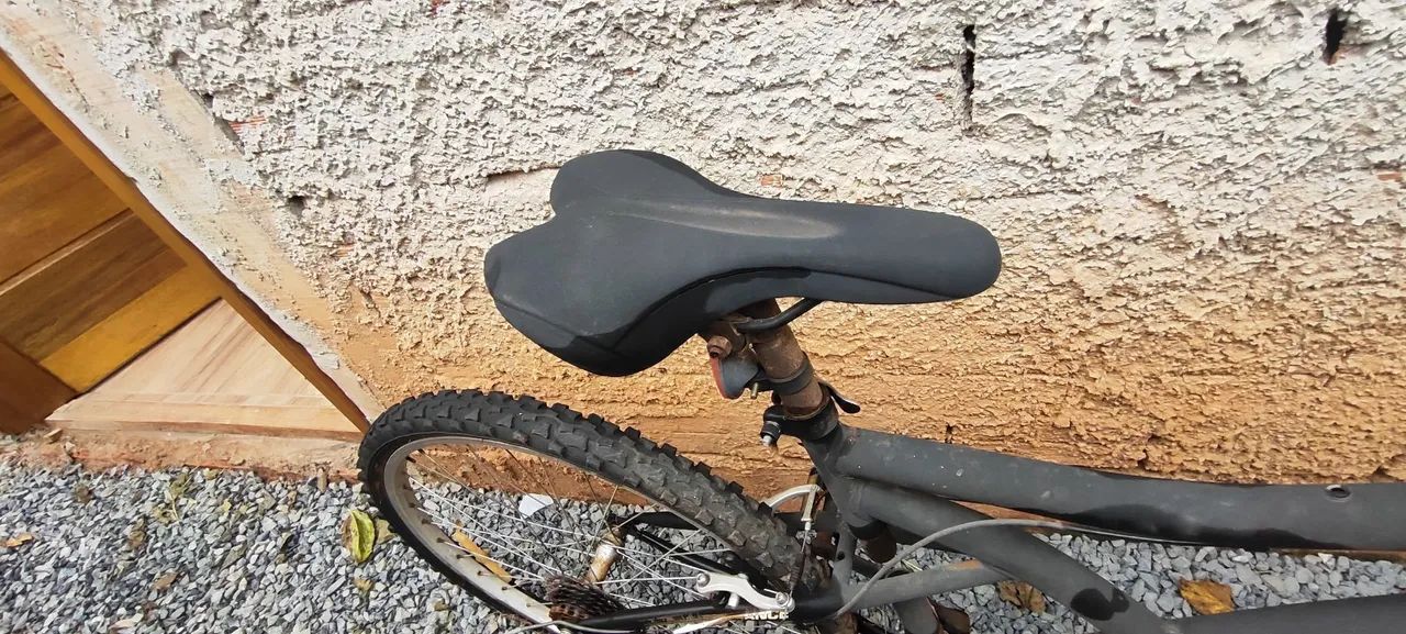 Bike aro 29 em bom estado  - Foto 4