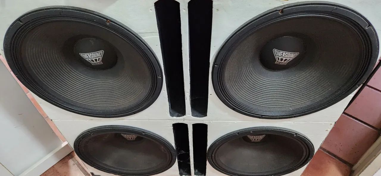 Vendo 4 Oversound 18 polegadas bobinas 4ohms(2x700W e 2x800W) - Foto 5