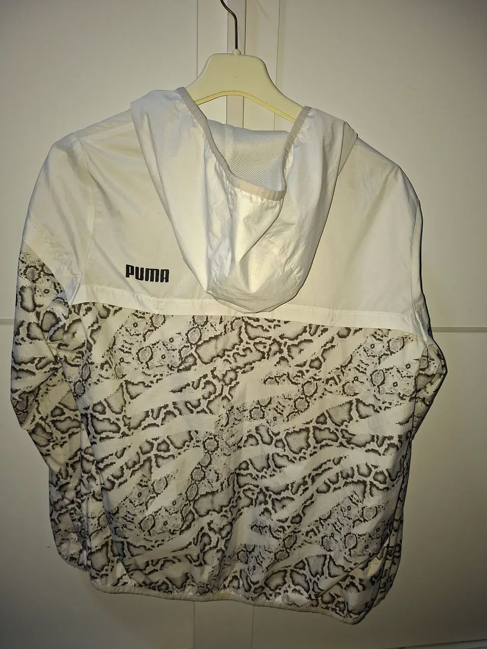 Jaqueta/ Corta vento Puma - Foto 2