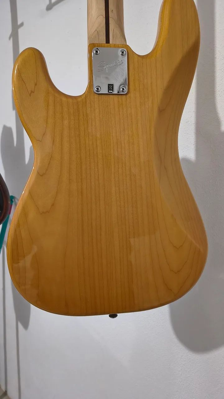 Baixo squier precision  - Foto 4