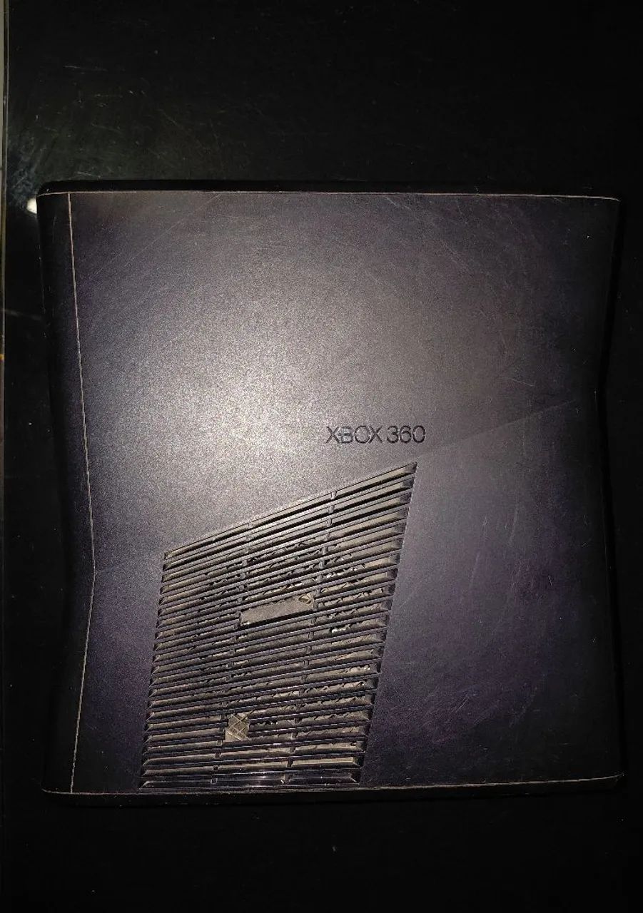 XBOX 360 SLIM DESBLOQUEADO COM CONTROLES E HD - Foto 3