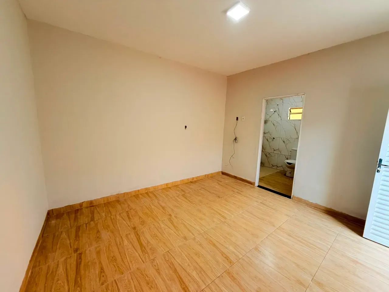 Excelente Oportunidade *Casa Nova à Venda*/ Com 3 quartos sendo duas suite | MT - Cuiabá. - Foto 3