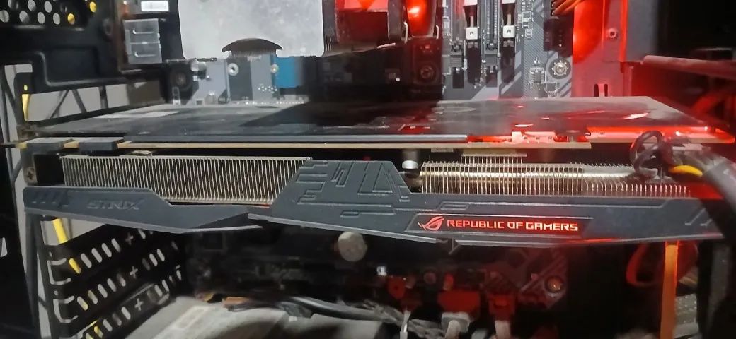 Placa de video GTX 1070 Rog Strix - Foto 3