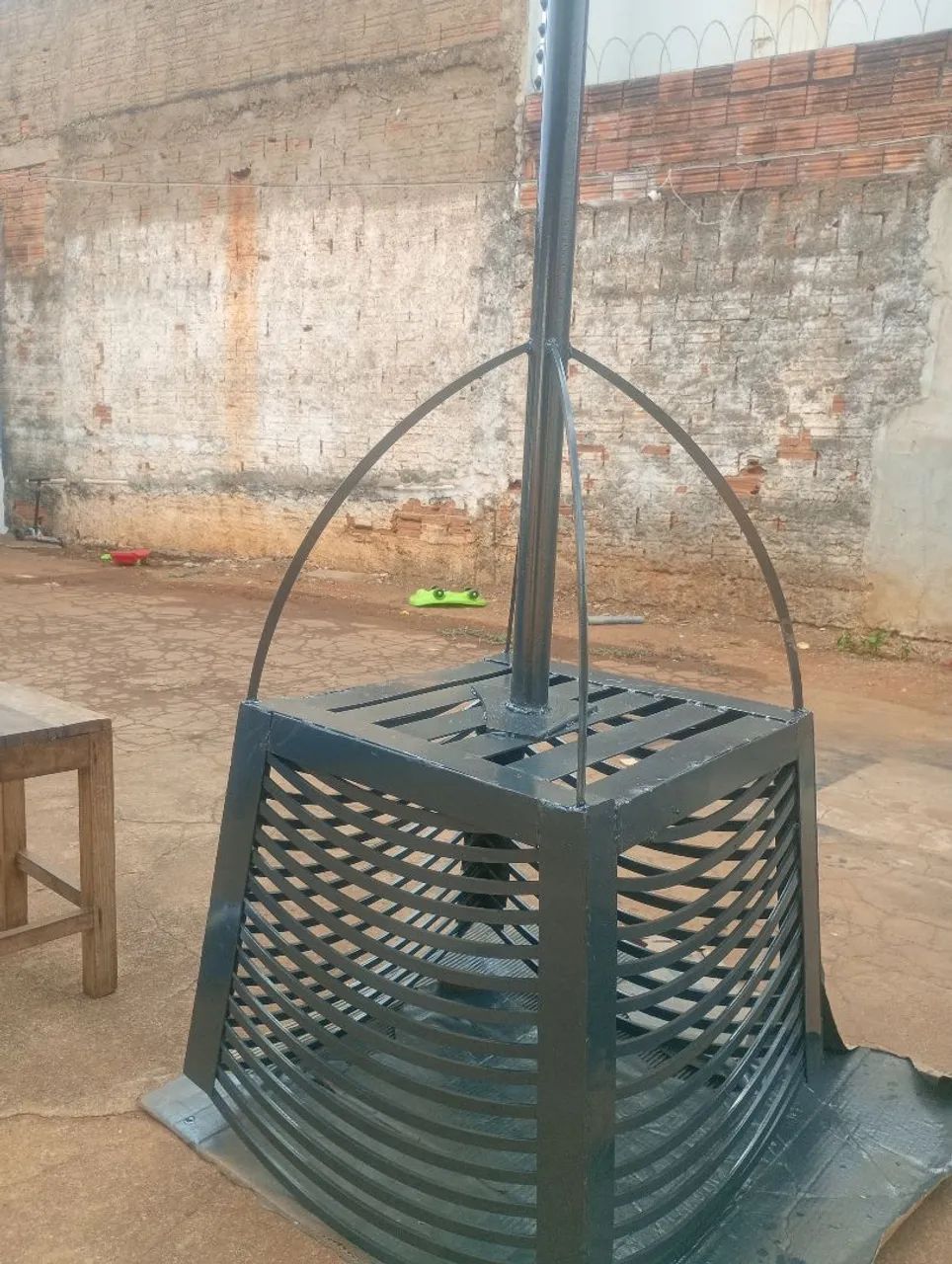 Vende-se lixeira nova - Foto 2