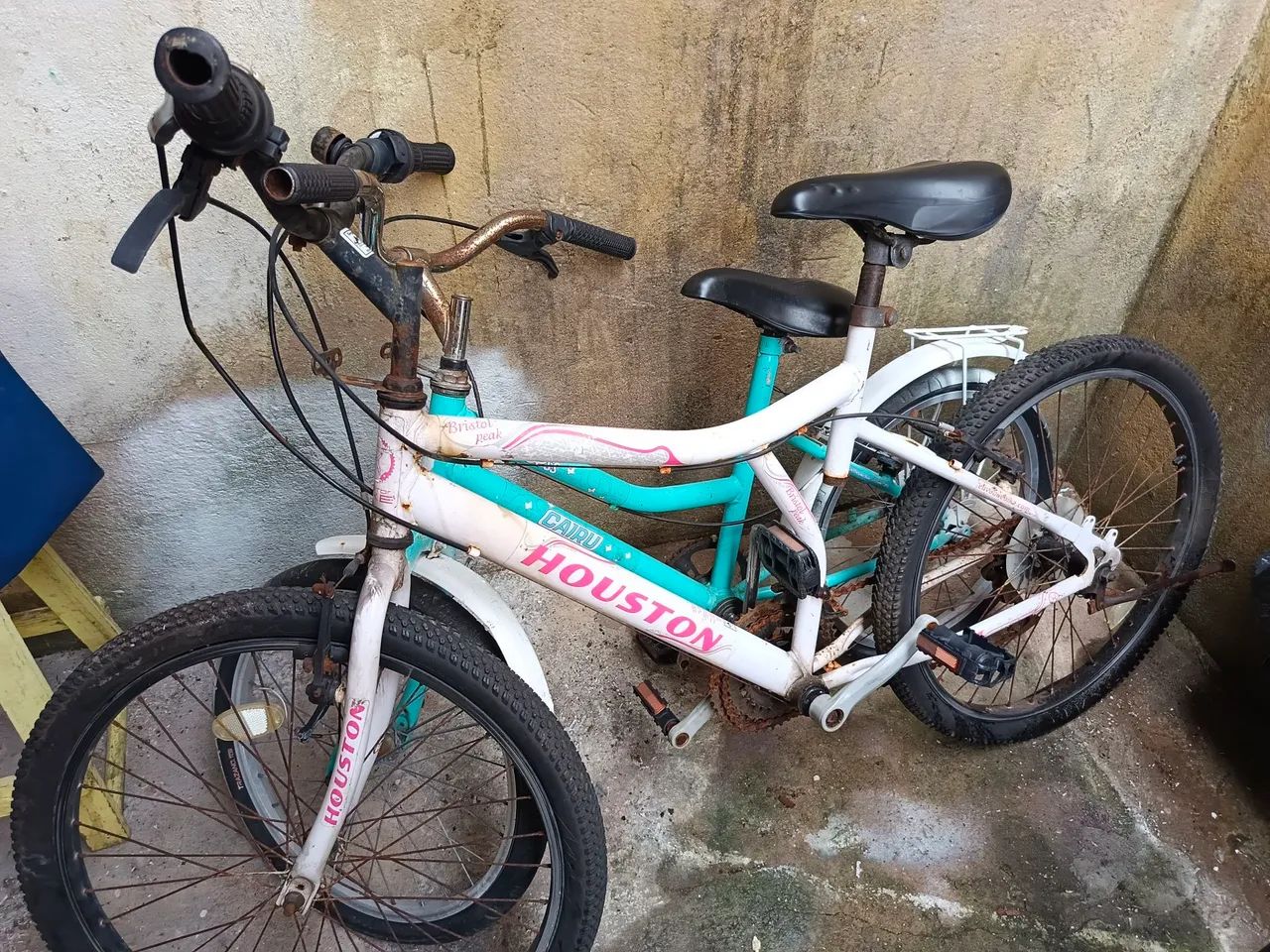 Vendo duas 2 bicicletas pelo o preço de uma  - Foto 4