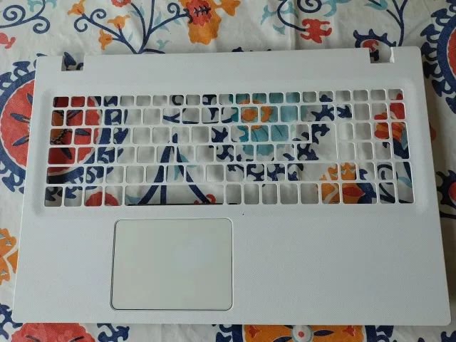 Palmrest notebook Acer Aspire E5-573-574 branco usado.