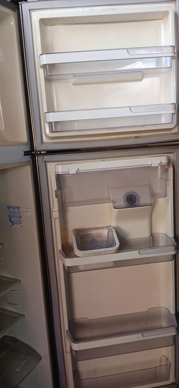 Geladeira inox Eletrolux - Foto 2