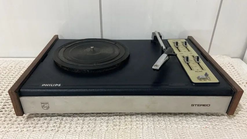 Vitrola Toca Discos Philips Gf 703 Não Funciona Vintage