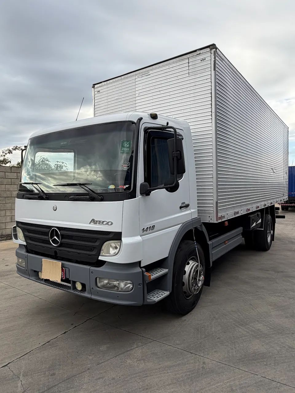 MB Atego 1418 - Foto 2