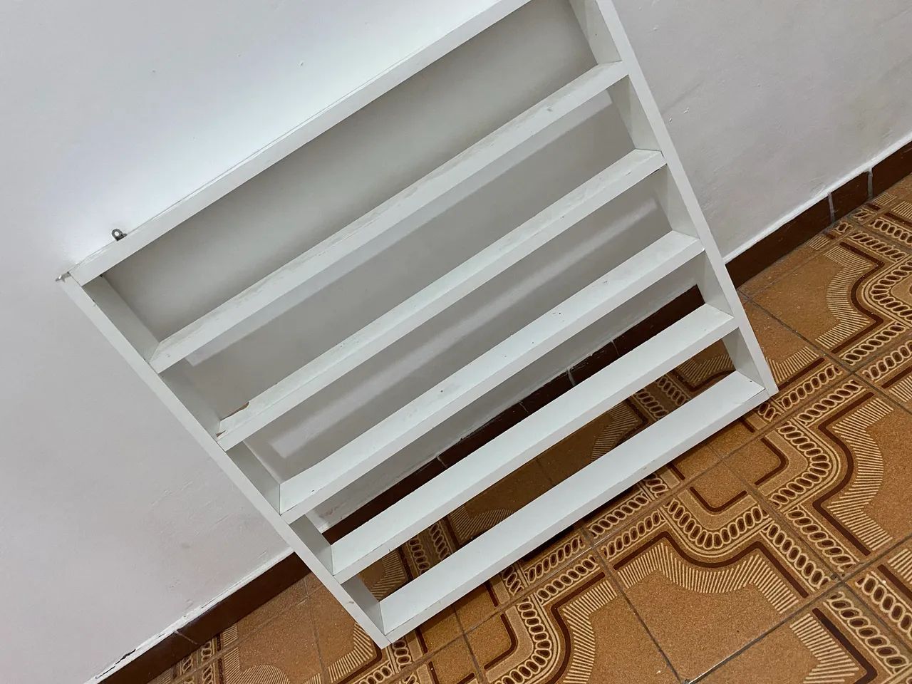 Mesa de unha + espositor de esmalte  - Foto 3