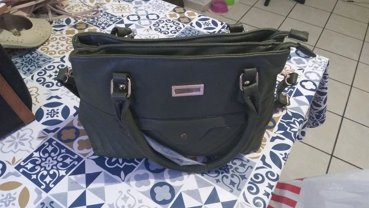 Bolsas e sapatos  - Foto 4