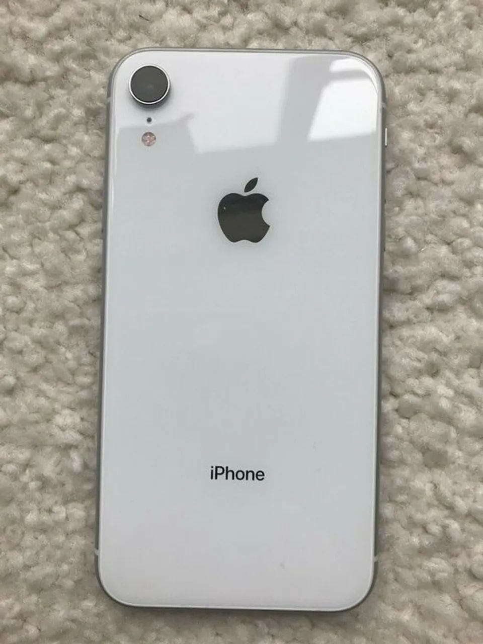 iPhone XR 